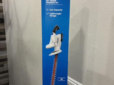 HART 20V Cordless 18 inch Hedge Trimmer Kit