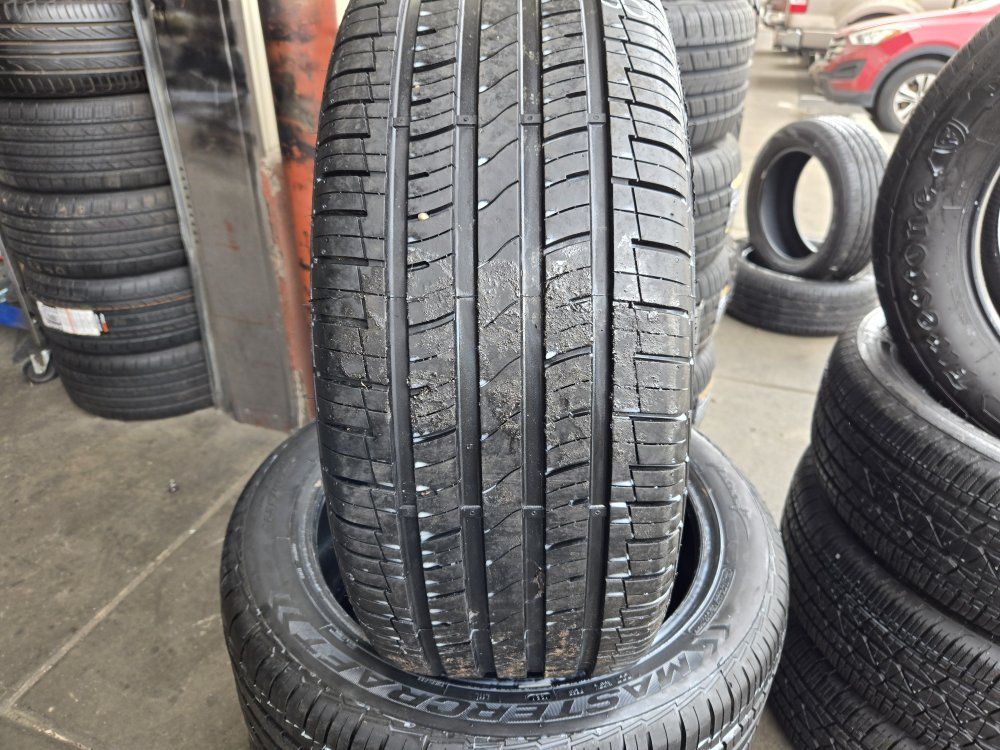 SET 235/45R18 MASTERCRAFT STRATUS AS