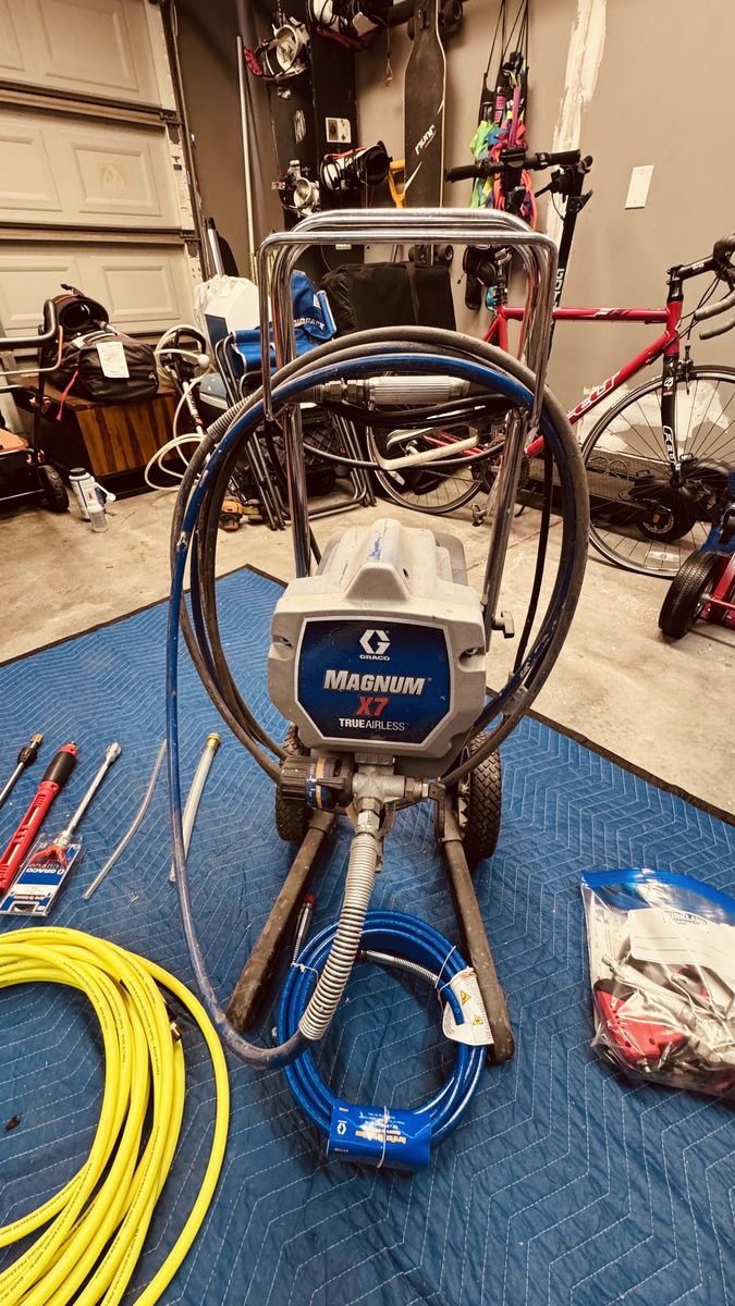 Graco Magnum X7 Airless Paint Sprayer, Lightly Used