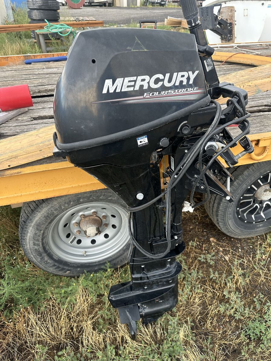 Mercury FourStroke 9.9 CT Command Thrust Outboard with electric start and ez lift mount