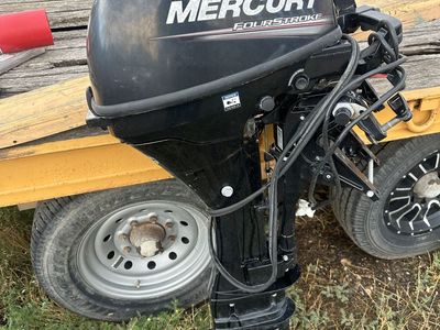 Mercury FourStroke 9.9 CT Command Thrust Outboard with electric start and ez lift mount