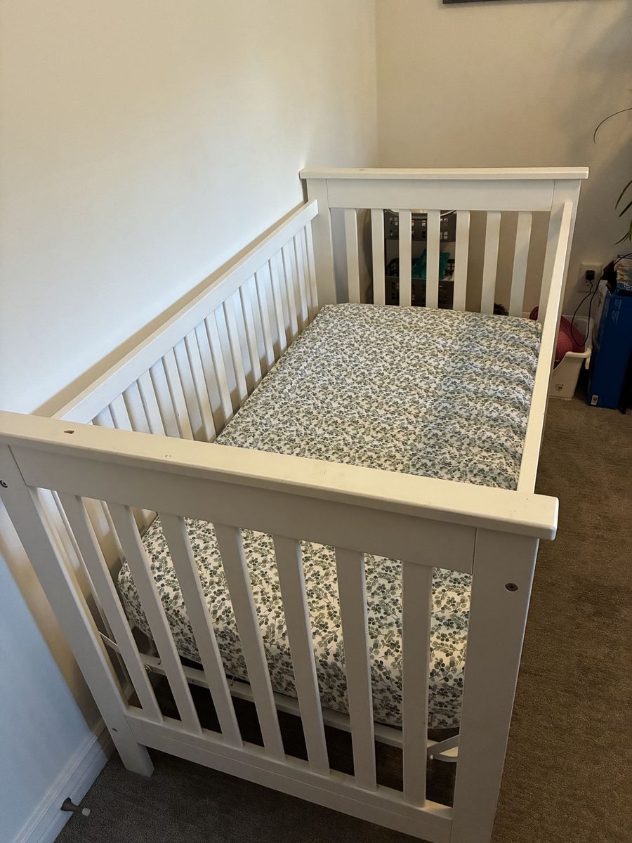 White Wooden Baby Crib with Mattress