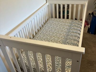 White Wooden Baby Crib with Mattress