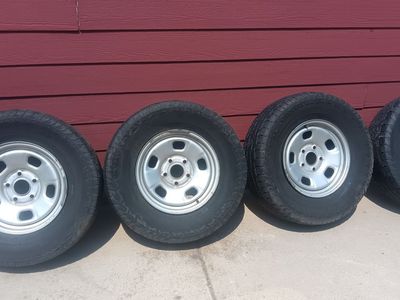 Ram 1500 Wheels and Tires LT 285/70R17