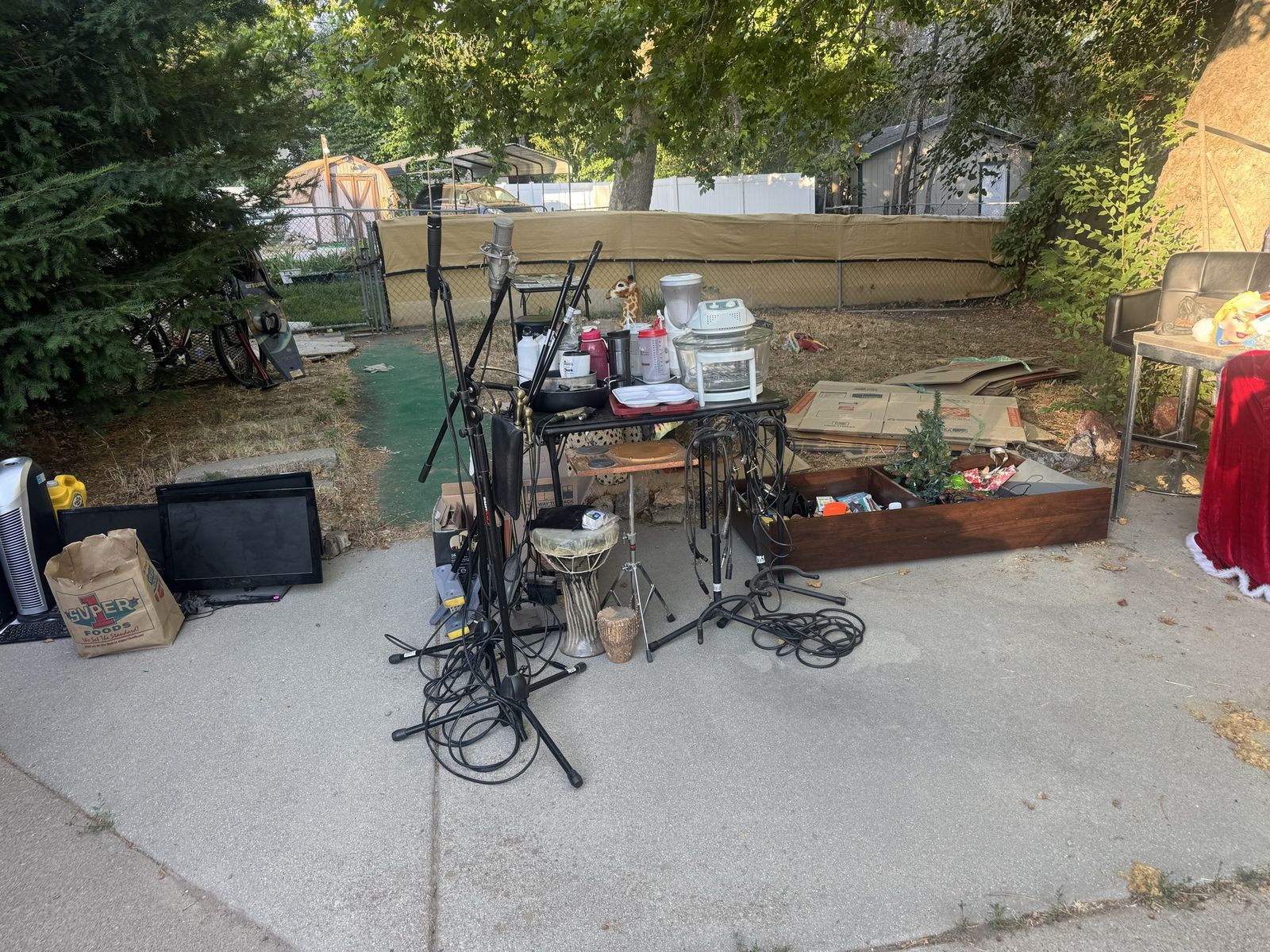 Main image 4