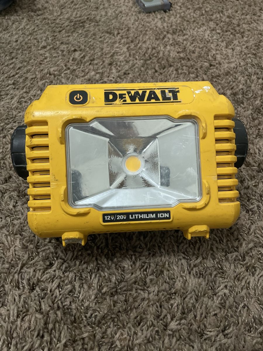 Dewalt spotlight