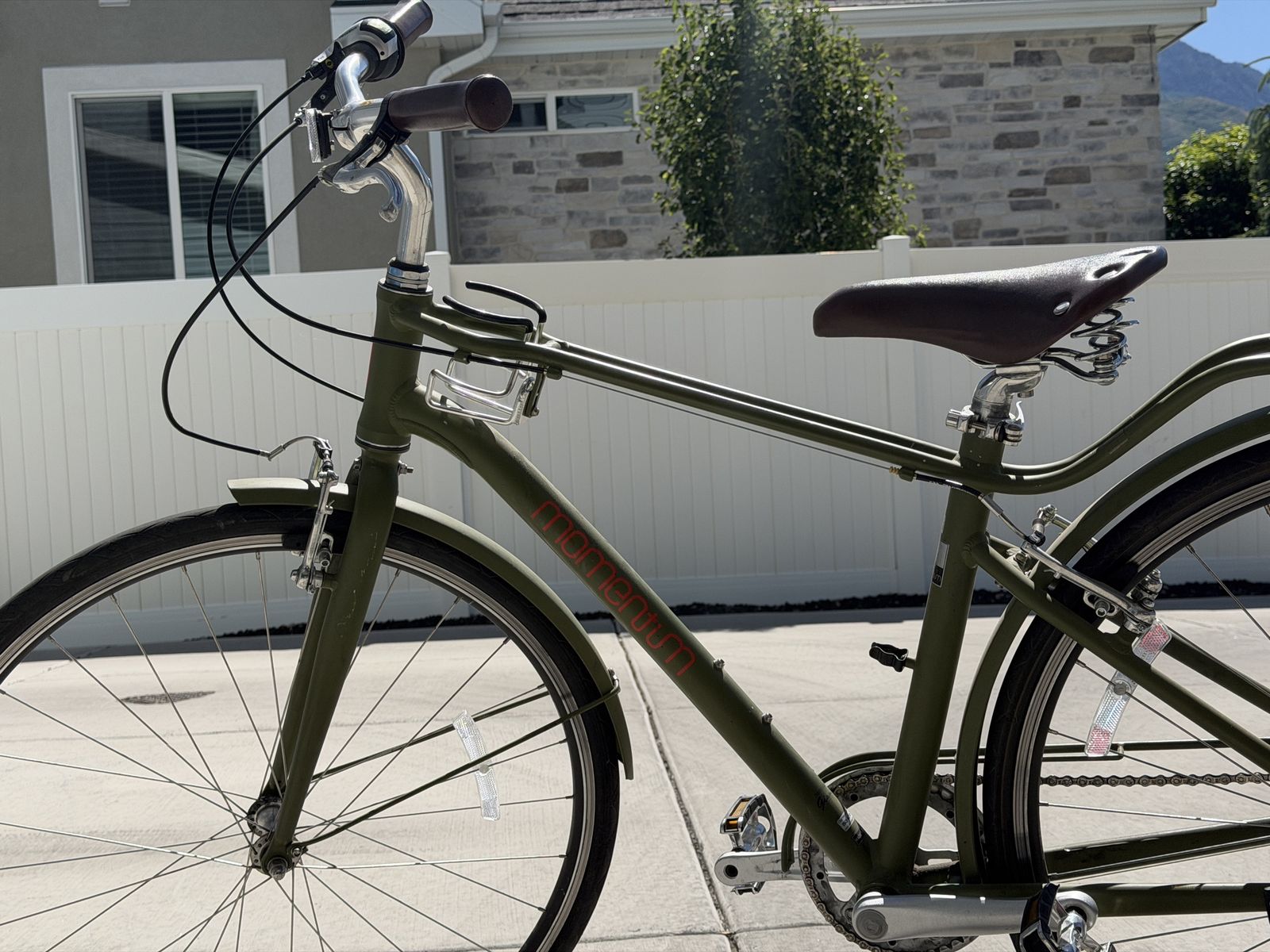 Women’s Momentum Bike