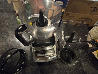 Ninja Professional Plus Blender with Auto-iQ (BN701) - 1400 Peak Watts, XL Total Crushing Pitcher