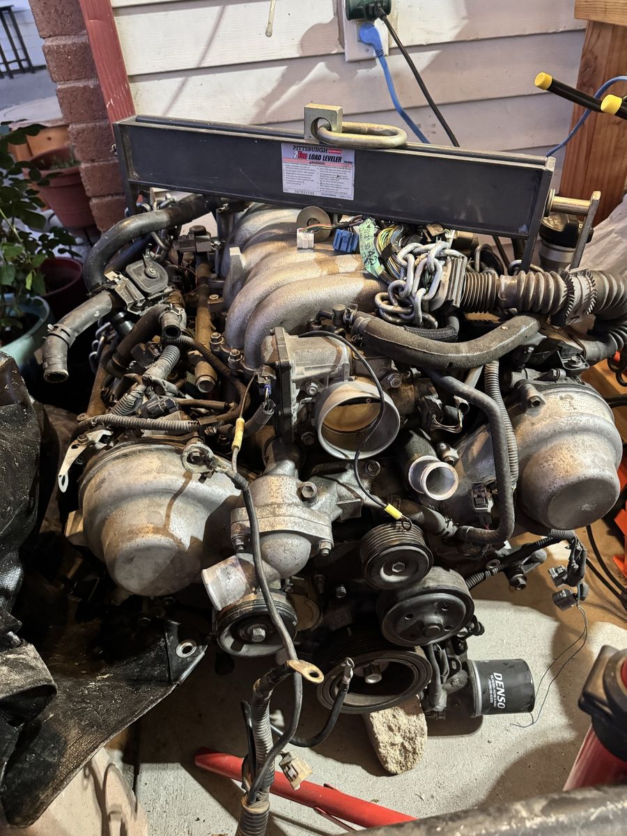 Lexus 3UZFE 8CYL Engine