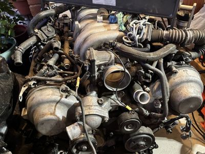 Lexus 3UZFE 8CYL Engine
