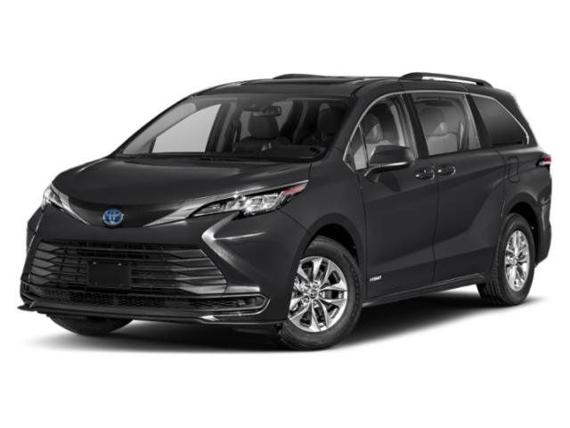 2024 Toyota Sienna LE 8-Passenger
