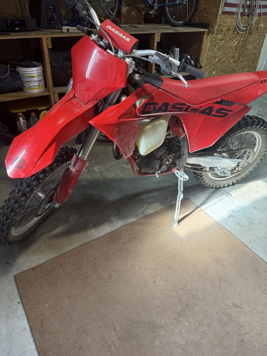 2025 GASGAS EX 250F Dirt Bike - Red (Used)