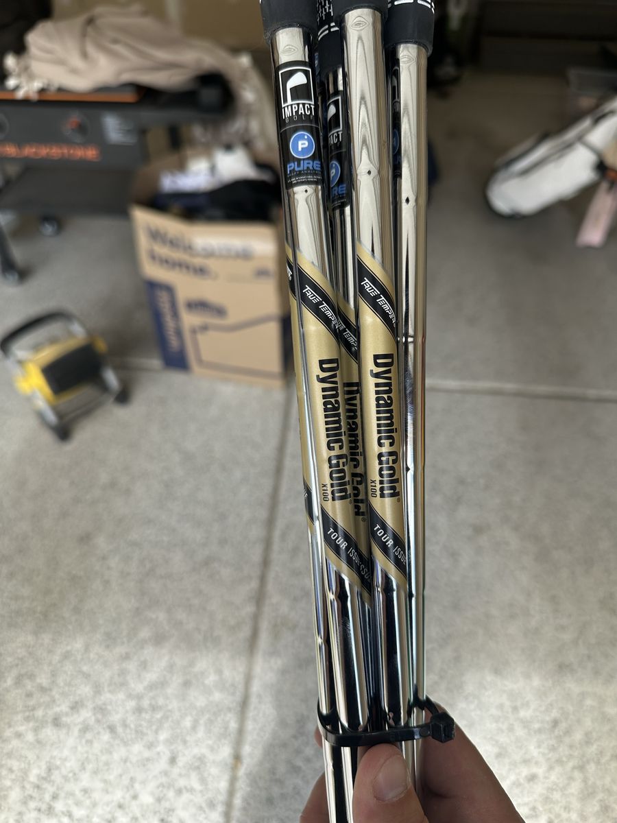 Dynamic Gold tour issue x100 4-PW shafts