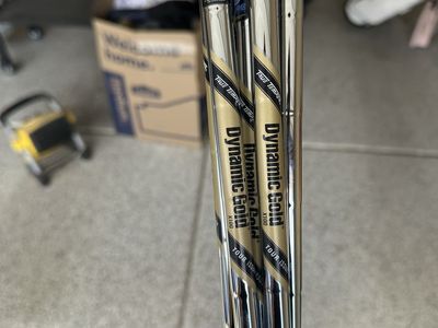 Dynamic Gold tour issue x100 4-PW shafts