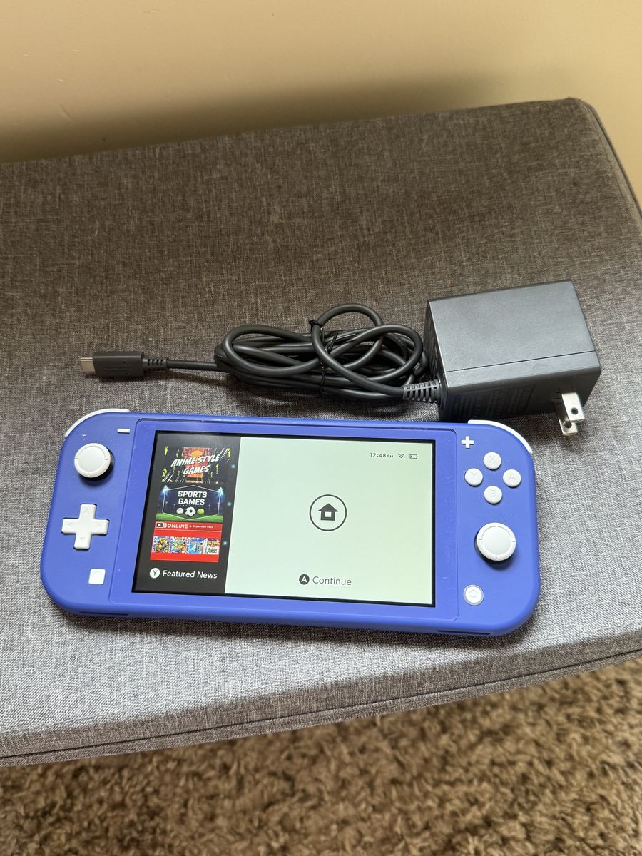 Nintendo switch lite with case and sonic game
