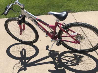 Schwinn women inspired 26” bike