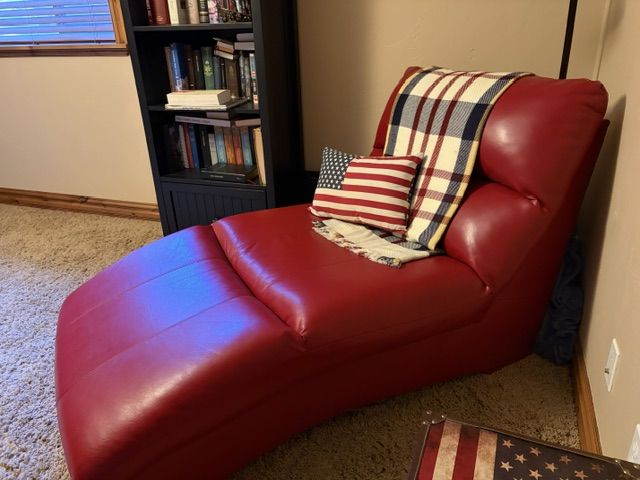 Chaise Lounge