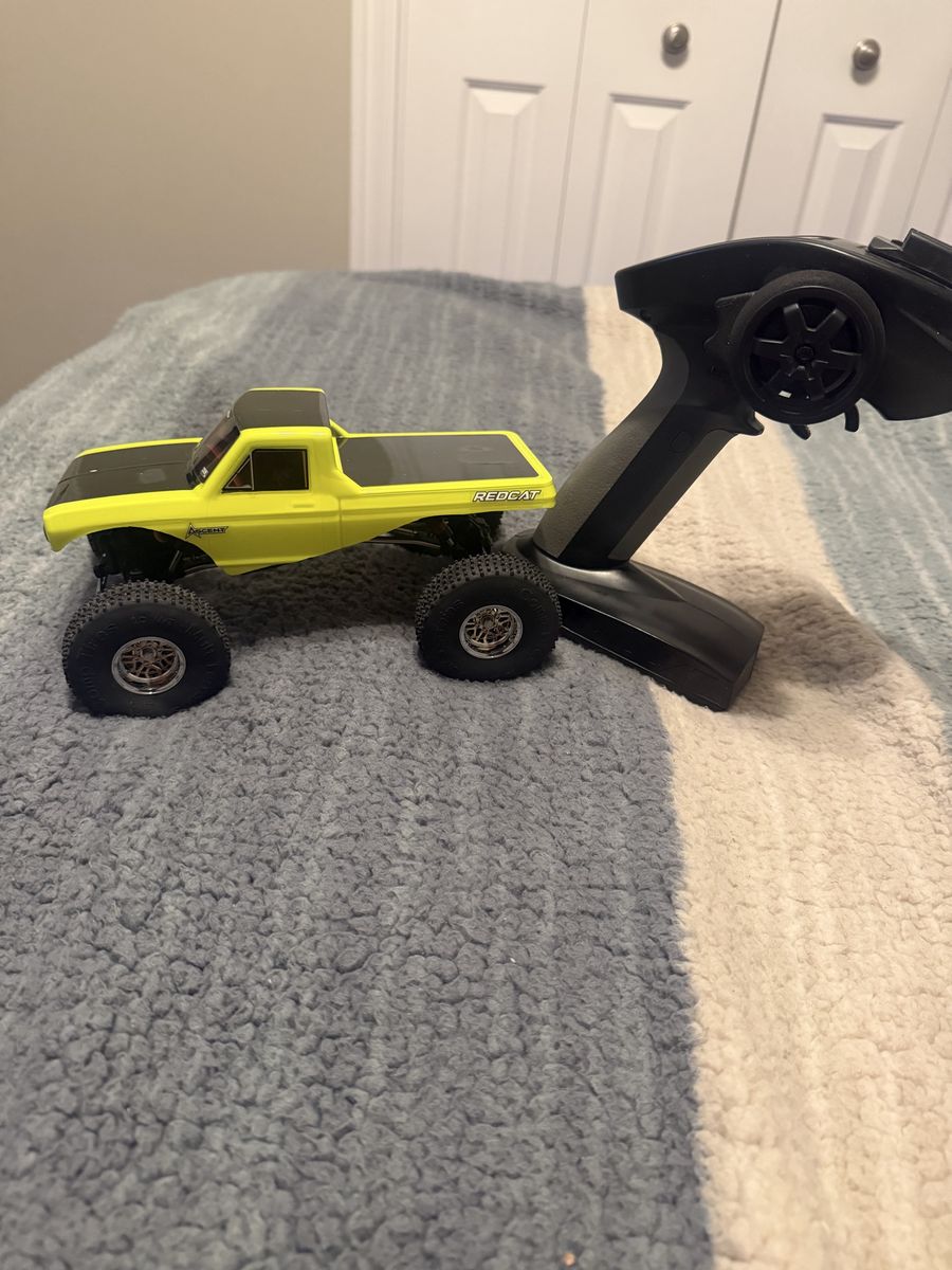 Redcat Ascent 1/18 Scale Mini RC Crawler Truck with Controller needs ESC $180