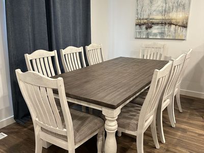 Ashley's Havalance Dining Table w/ 6 Chairs