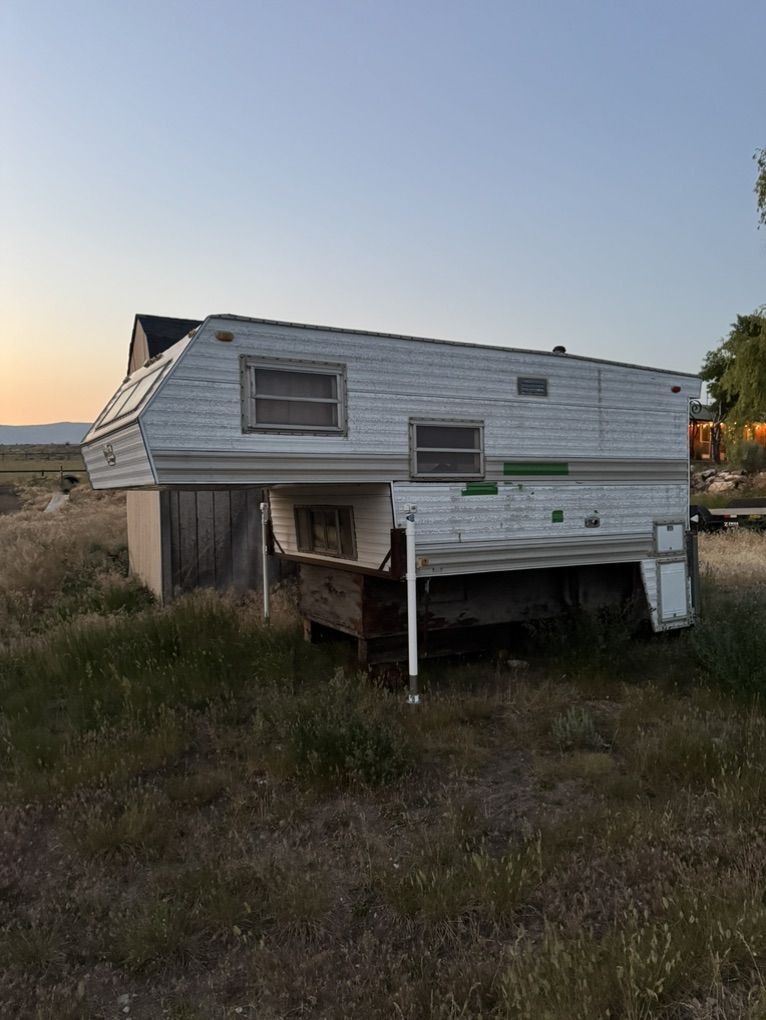 Truck Camper