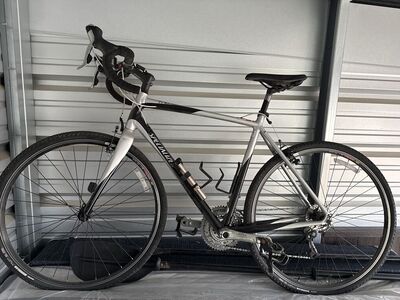 Very Light Weight Specialized Gravel Bike
