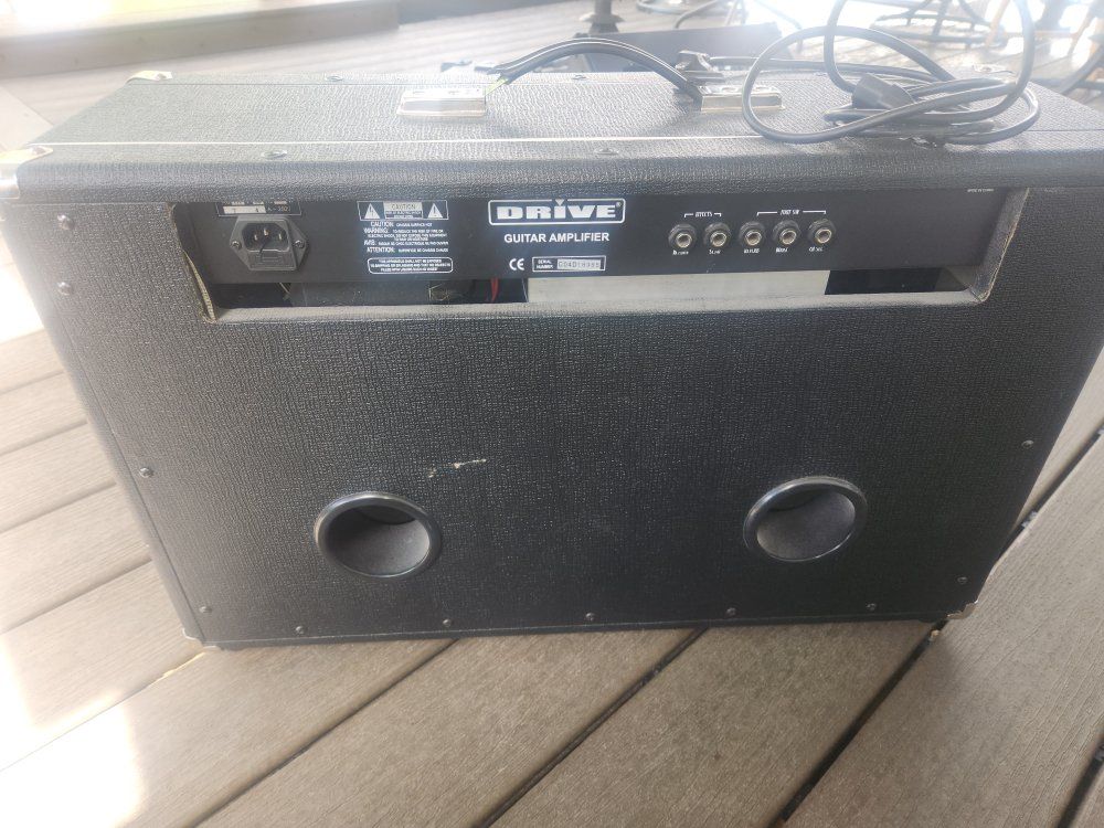 Drive Guitar Amplifier – Dual Speaker Combo Amp