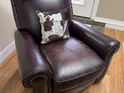 High-end, Natural Brown Leather Recliner