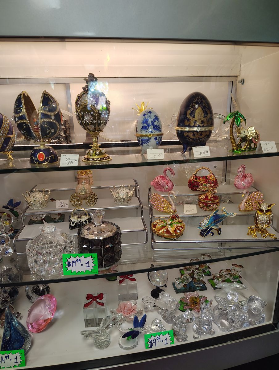 Main image 4