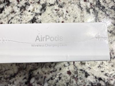 Apple Air Pods 2nd Generation wireless charging