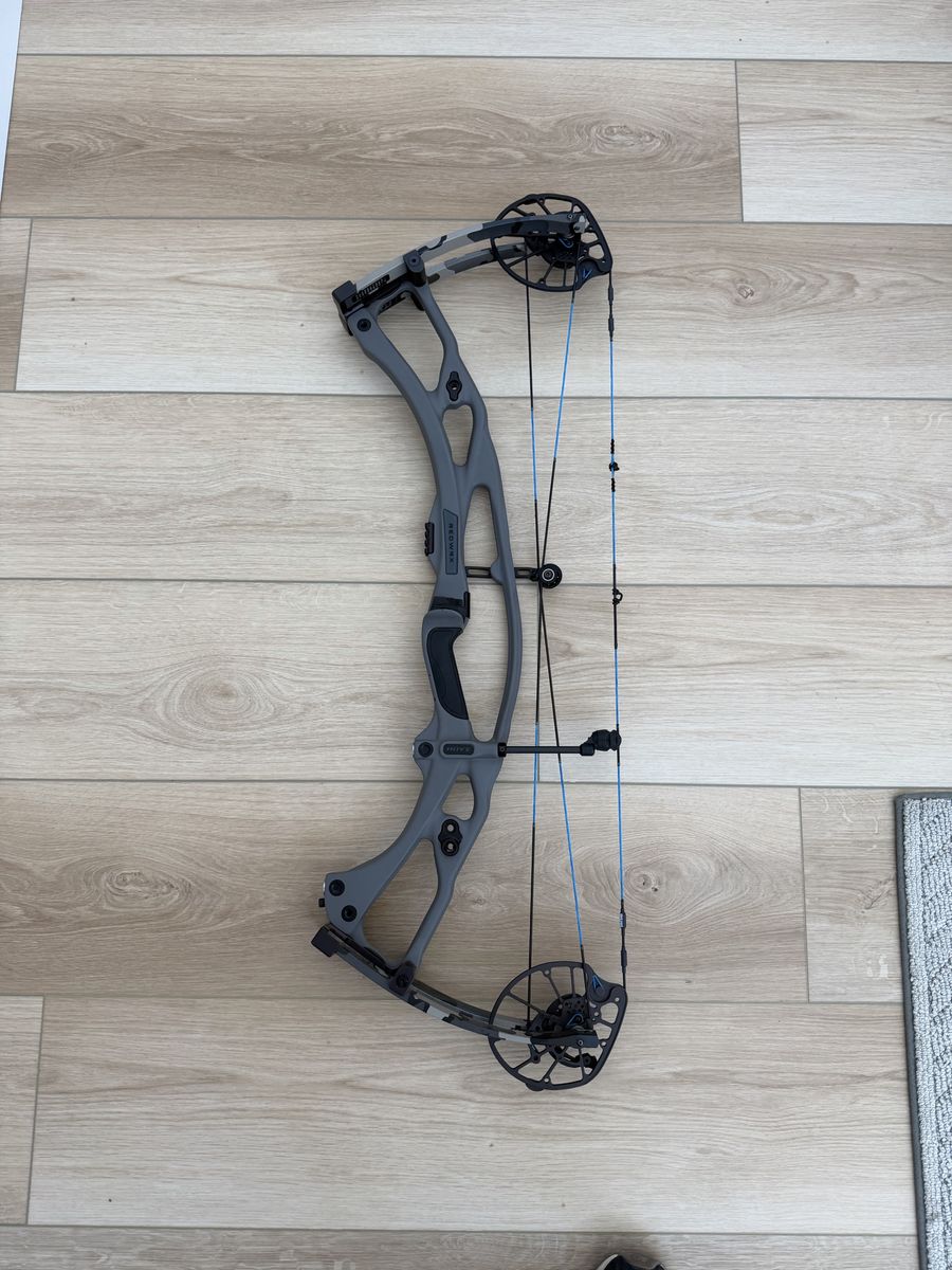 RX8 Ultra 70lb Tombstone w/Kuiu Limbs Barebow