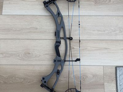 RX8 Ultra 70lb Tombstone w/Kuiu Limbs Barebow