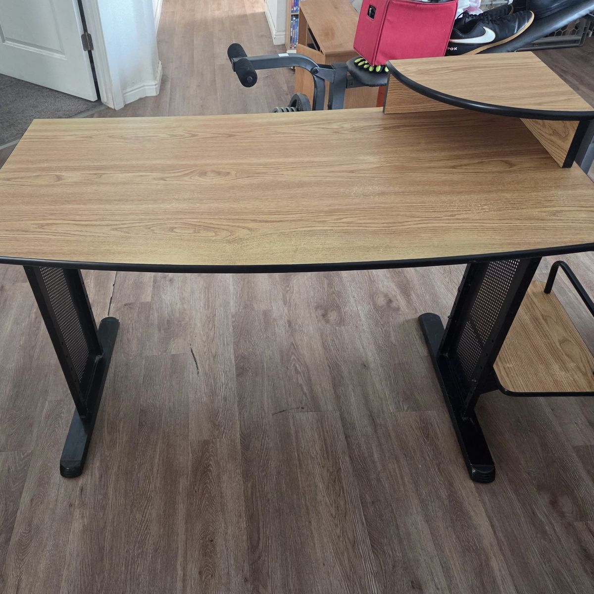 Free Desk