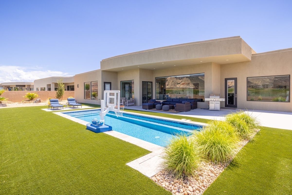 Nightly Rental - St George Vacation Home With Pool