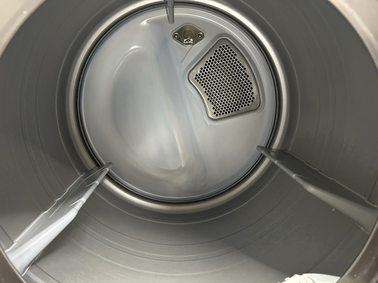 Main image 6
