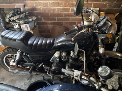 Honda CB900 Custom Motorcycle - Black - Project Bike, was perfectly running sitting for 15 years