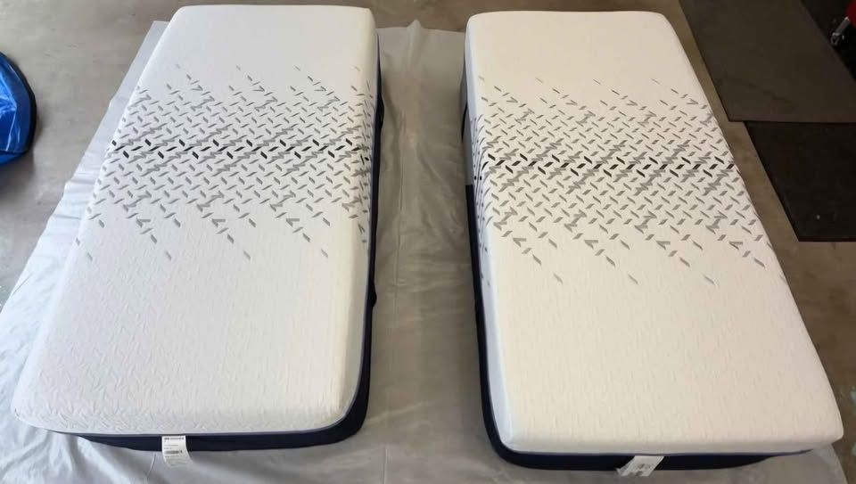 Nectar Luxe Hybrid Split King/2 Twin XLs - Like New!
