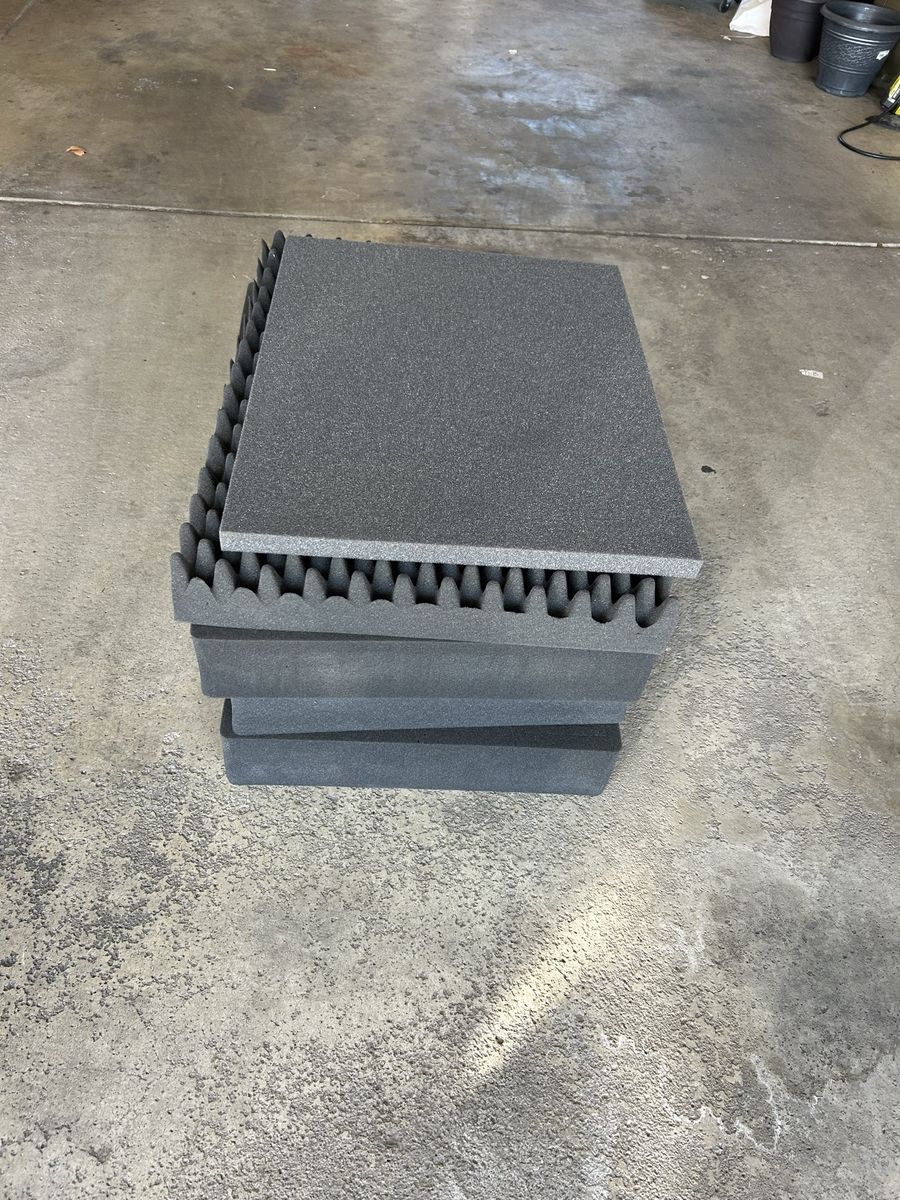 Pelican  1660 pick and pull foam 4 full sets never used