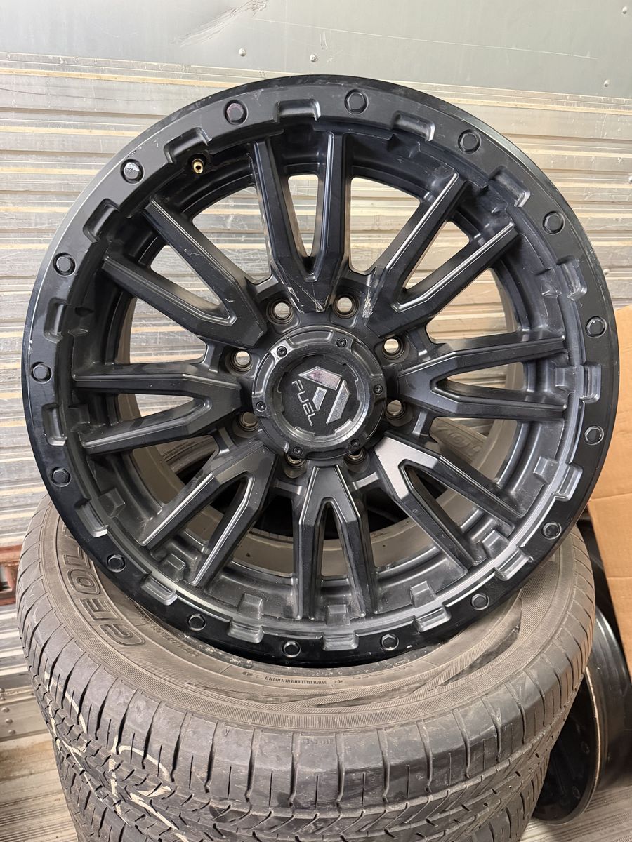 SET 20 x 9 (8-180) Fuel Rebel Wheels