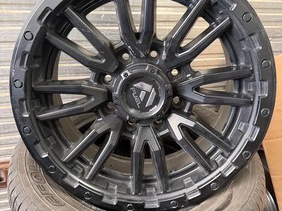 SET 20 x 9 (8-180) Fuel Rebel Wheels