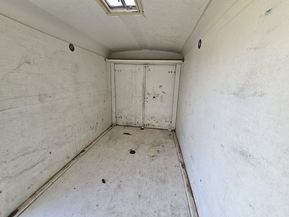 Main image 8
