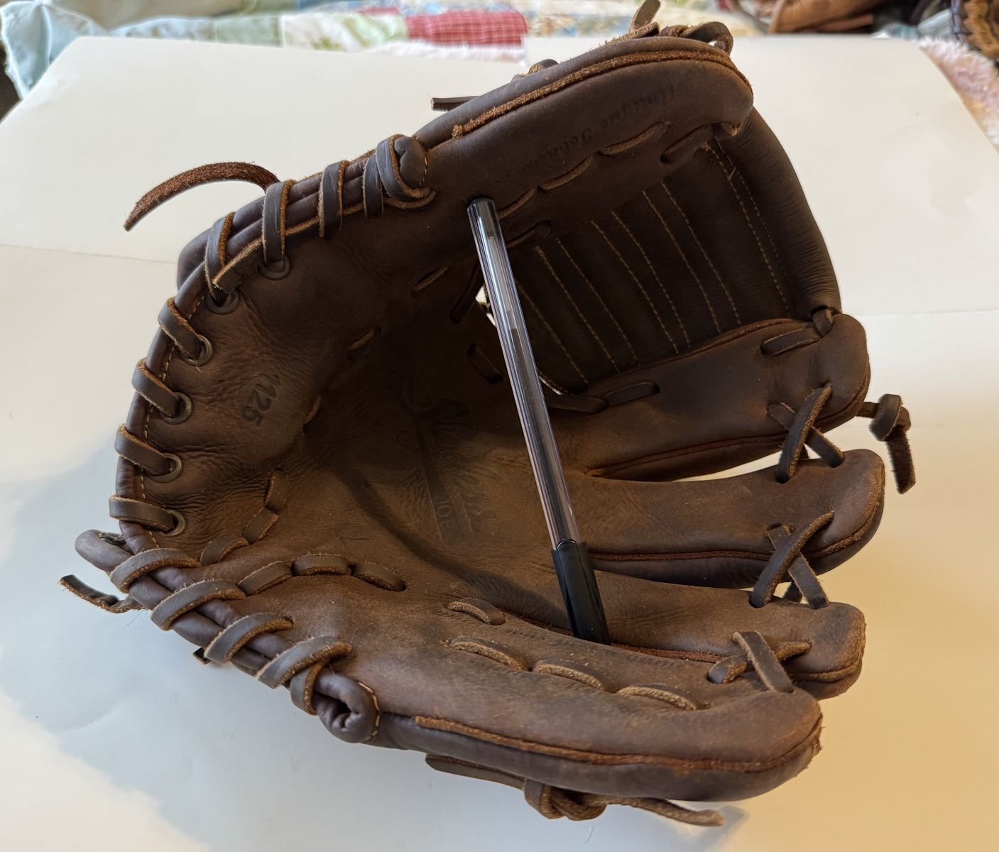 Shoeless Joe Leather Base/Softball Glove 11.25 CW