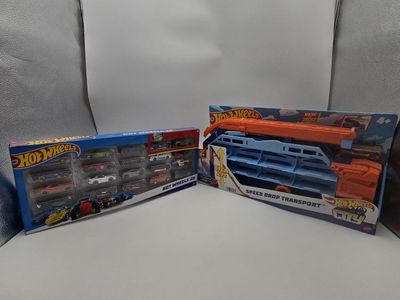 BUNDLE Hot Wheels City Speed Drop Transport Play Set NEW 2022 w/ 20-car gift pack RARE CARS INCLUDED