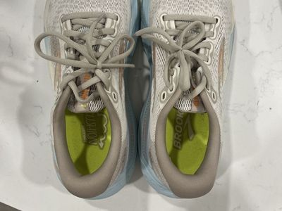 Brooks Running Shoes - Glycerin GTS DNA Loft in Coconut/Aqua/Autumn Sunset (Women’s size 9)