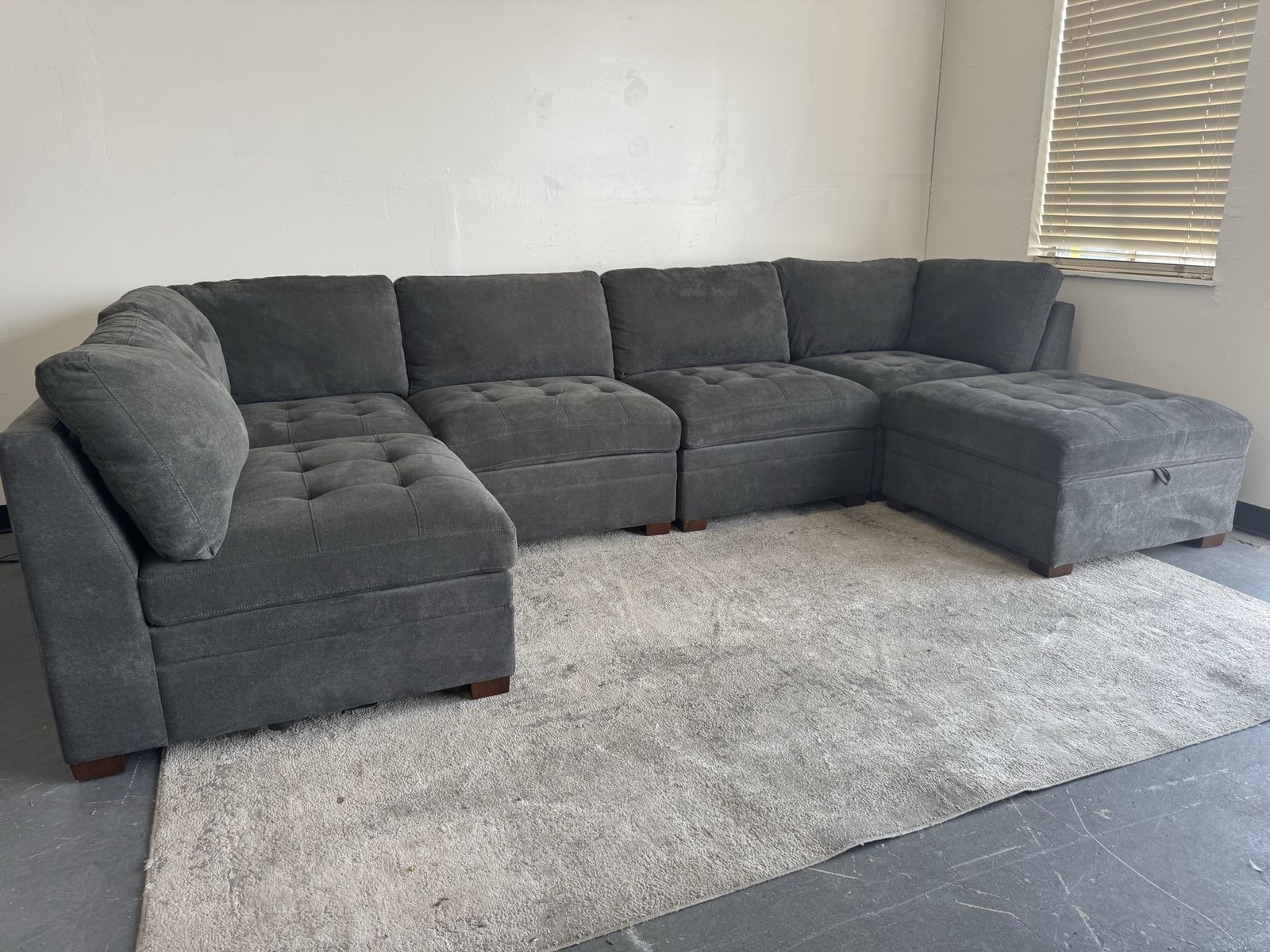 Main image 6