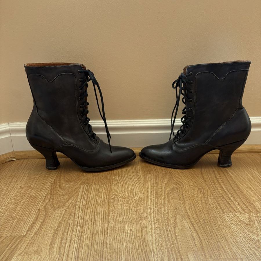 Black Leather Lace-Up Vintage-Inspired Victorian Ankle Boots - Women's 7 - NWOT
