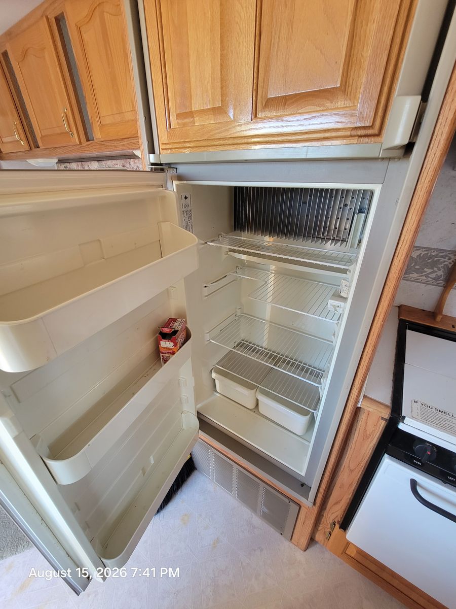 Main image 6
