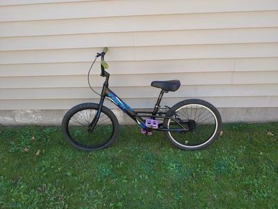 Trek Dialed 20" BMX Bike Bicycle