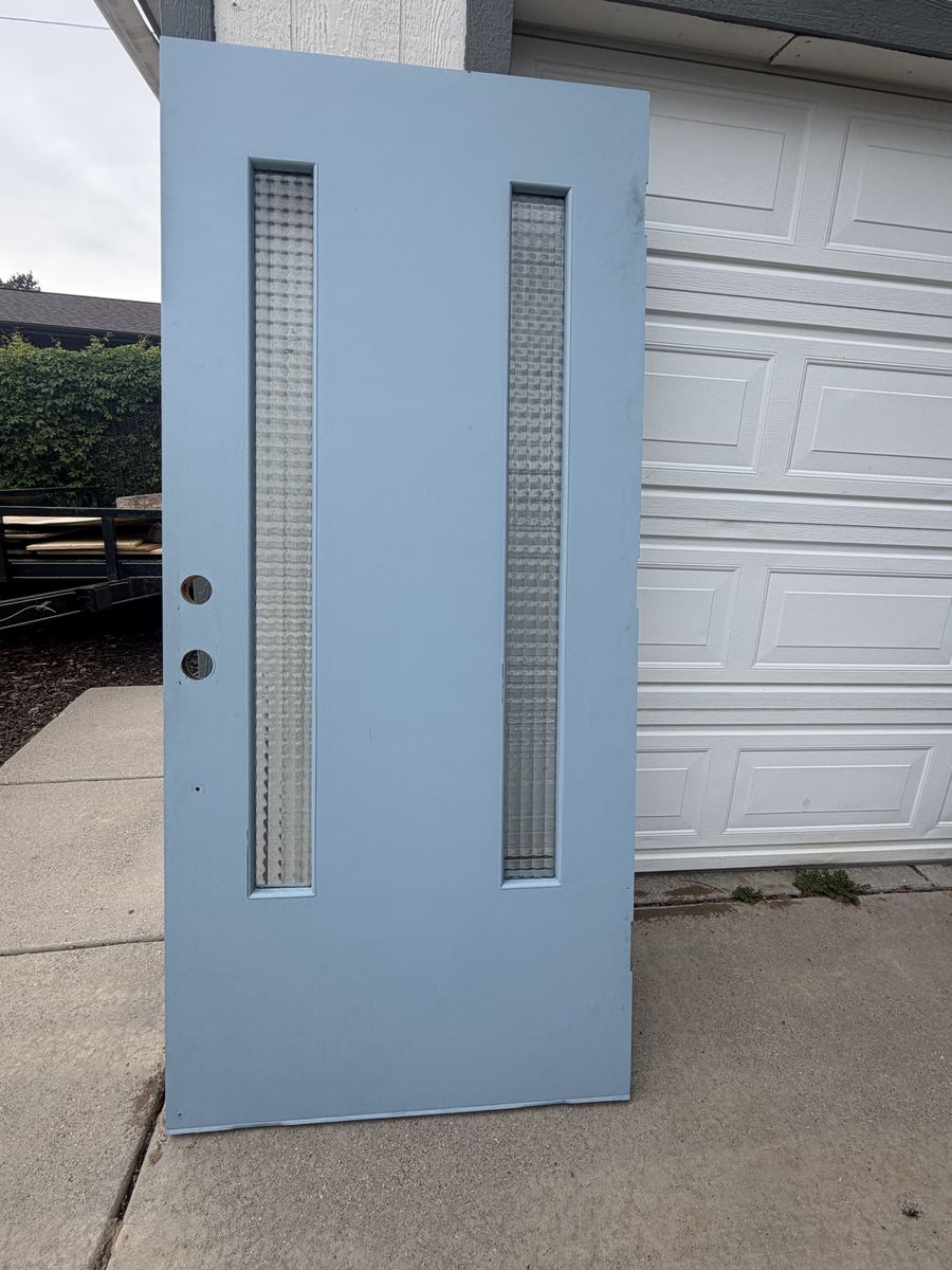 Reto Entry door