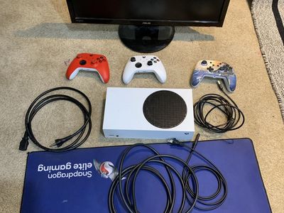 Selling my Xbox series S gaming setup