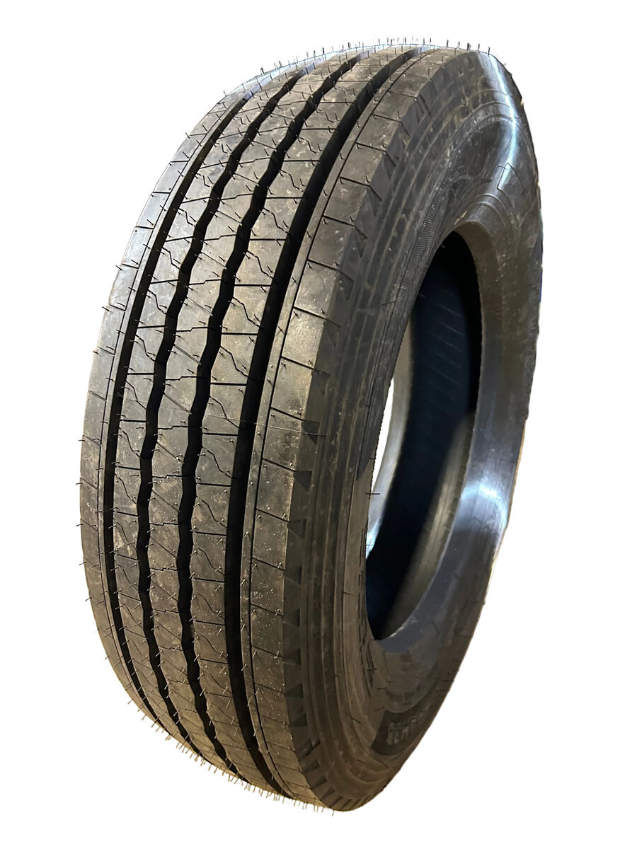 NOS HANKOOK SMART FLEX AH35 BSW 225 70 19.5 128/126N 14PLY COMMERCIAL TIRE 3002622